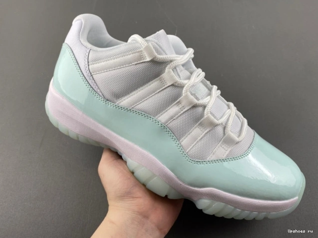 Air  11 AH7860-103  “Igloo” Jordan Low 0928
